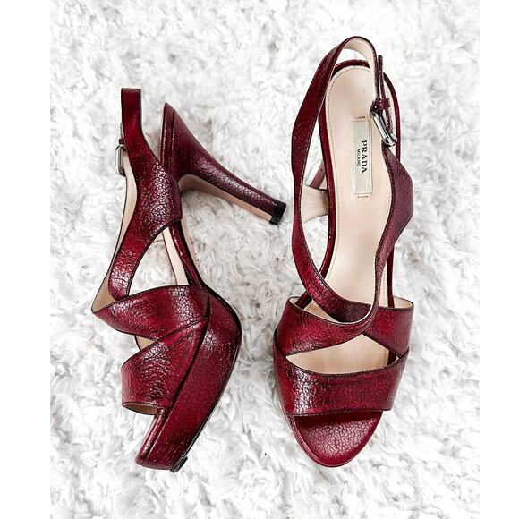 Prada Dark Red and Black Textured Leather Peep Toe Strappy Platform Heels 38.5 - Picture 3 of 11